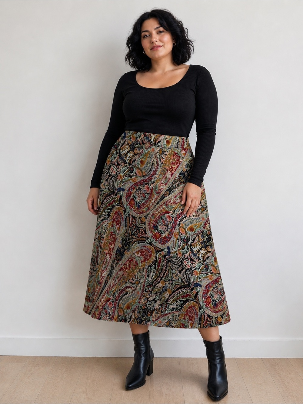 Vince Camuto pull on Skirt in the "Tapestry Paisley" print.